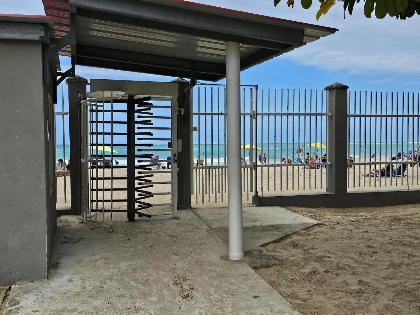 Isla Verde Beachfront With Pool- Near Foxwoods Сан-Хуан Пуэрто-Рико