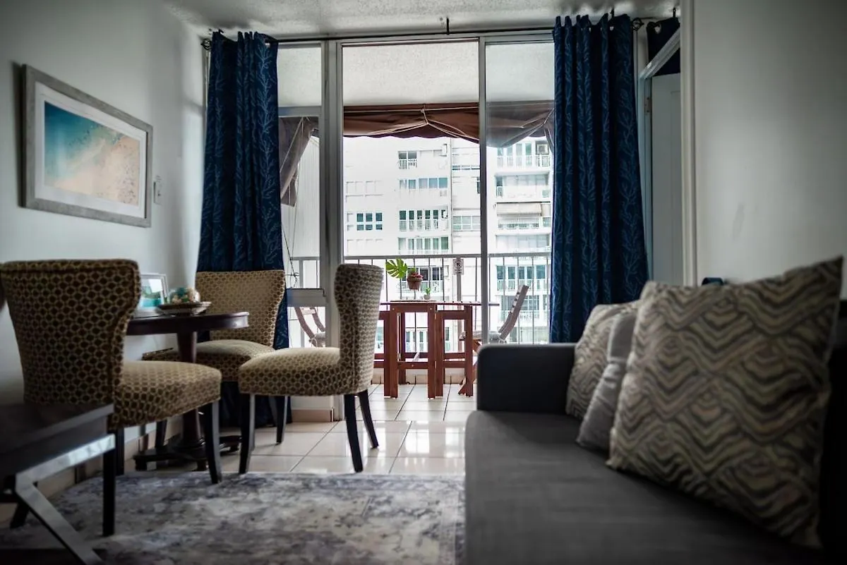 Isla Verde Beachfront With Pool- Near Foxwoods Сан-Хуан Апартаменты