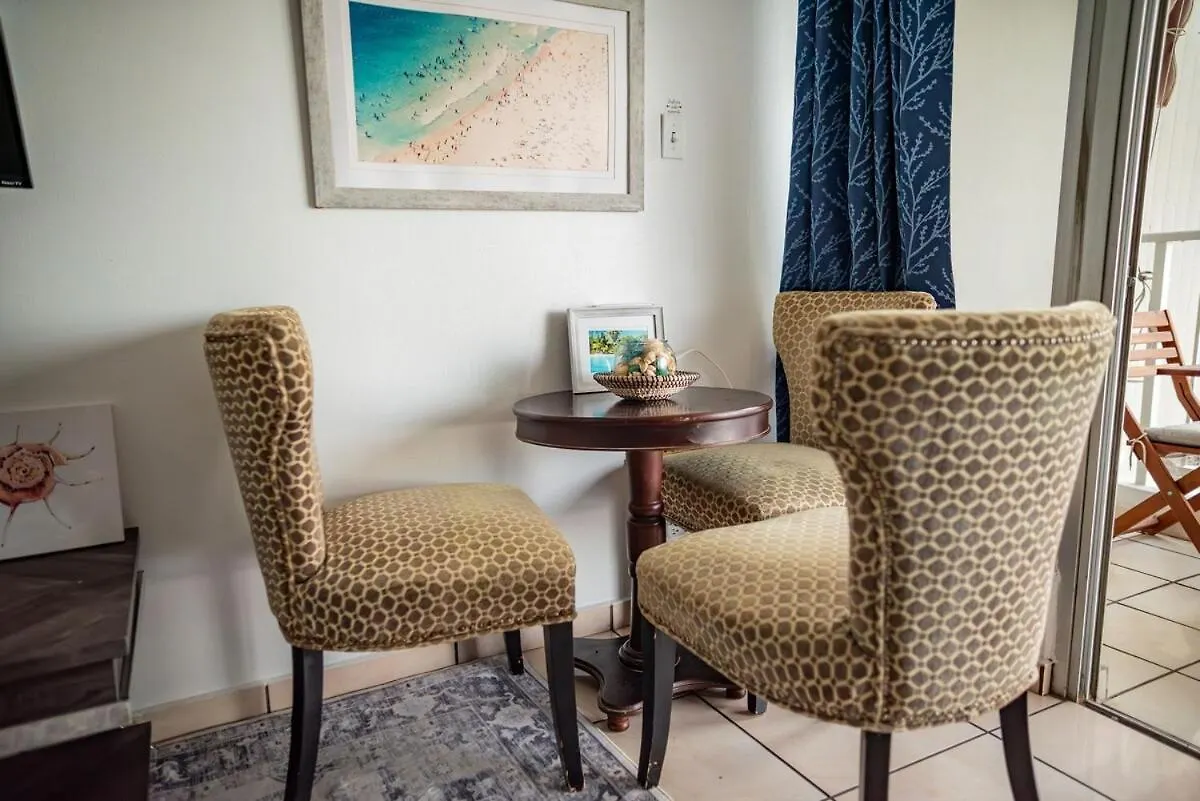 Isla Verde Beachfront With Pool- Near Foxwoods Сан-Хуан